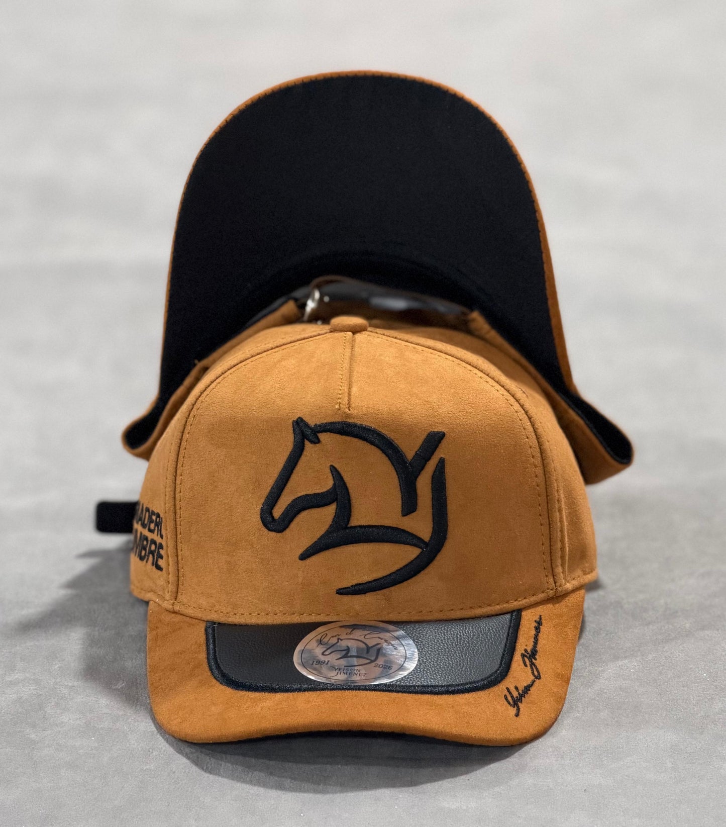 Gorra Yeison Jimenez Visera Premium